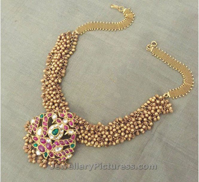 Gold Muvvala necklace