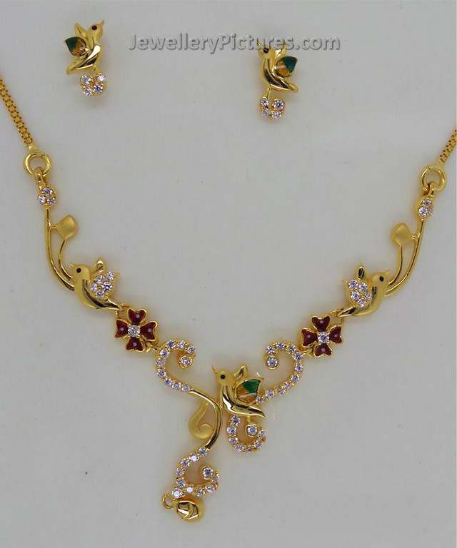 bird-baby-gold-necklace-designs